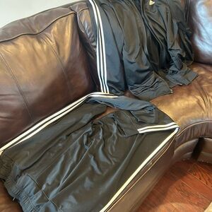 ADIDAS sweatsuit in Black - Jacket & track pants , classic white stripes